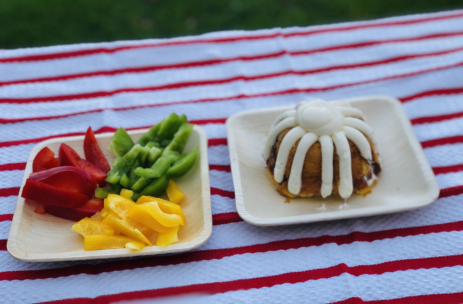 Eco-friendly ,Sustainable, Biodegradable, Disposable ,Compostable, Natural Handcrafted, Organic , Palm Leaf Tableware, Party Supplies